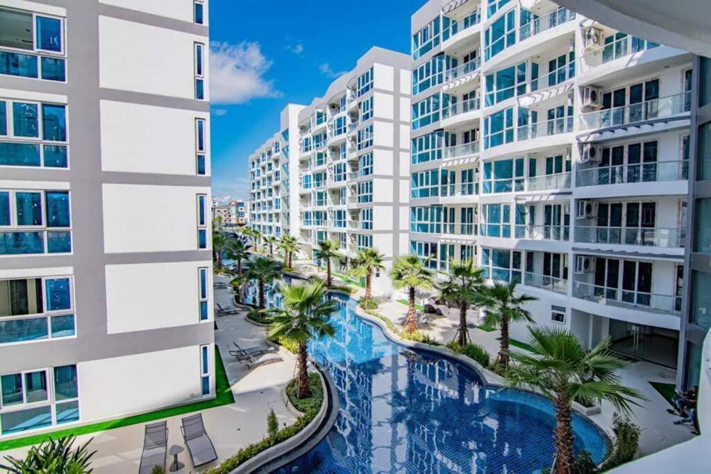 Large Luxury, Pool View, Grand Avenue, Pattaya - 202 Leilighet Eksteriør bilde