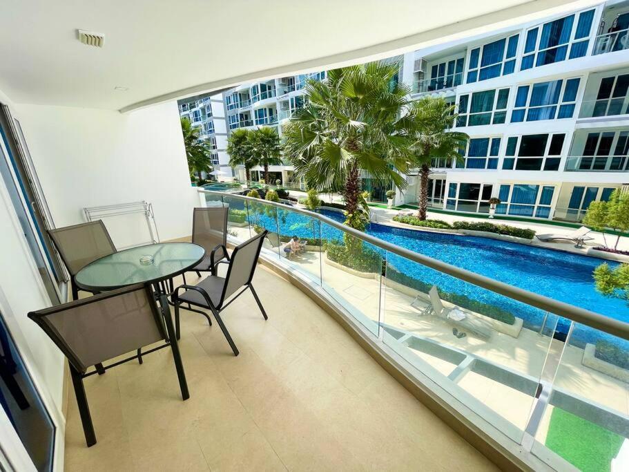 Large Luxury, Pool View, Grand Avenue, Pattaya - 202 Leilighet Eksteriør bilde