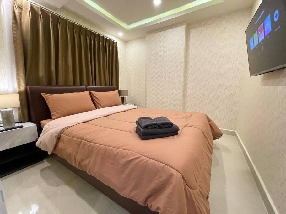 Large Luxury, Pool View, Grand Avenue, Pattaya - 202 Leilighet Eksteriør bilde